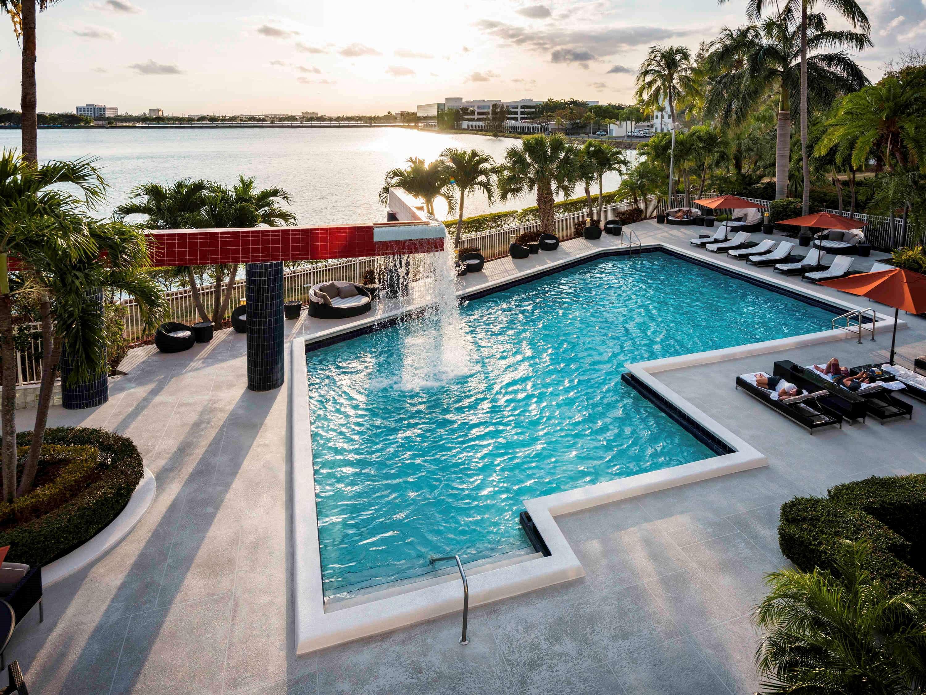 Hotel Pullman Miami Airport Exterior foto