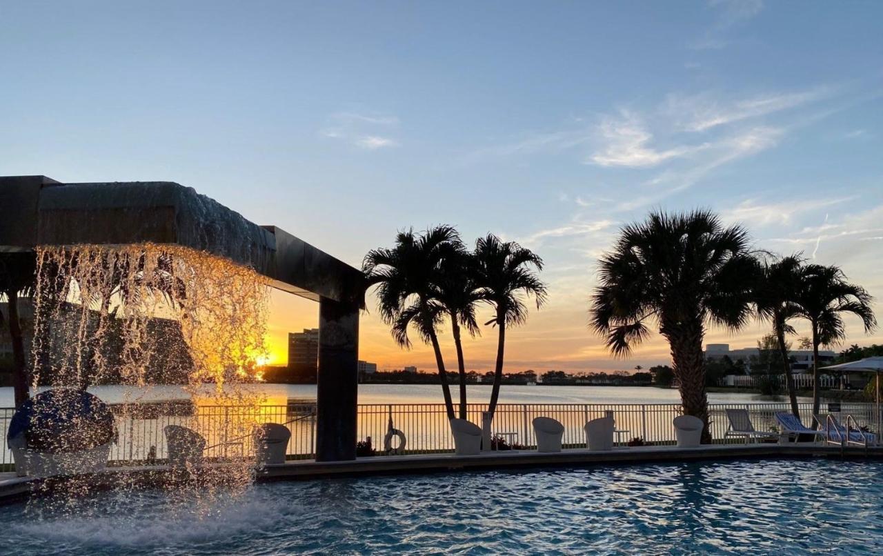 Hotel Pullman Miami Airport Exterior foto